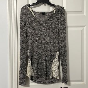 Grey hoodie with white lace details